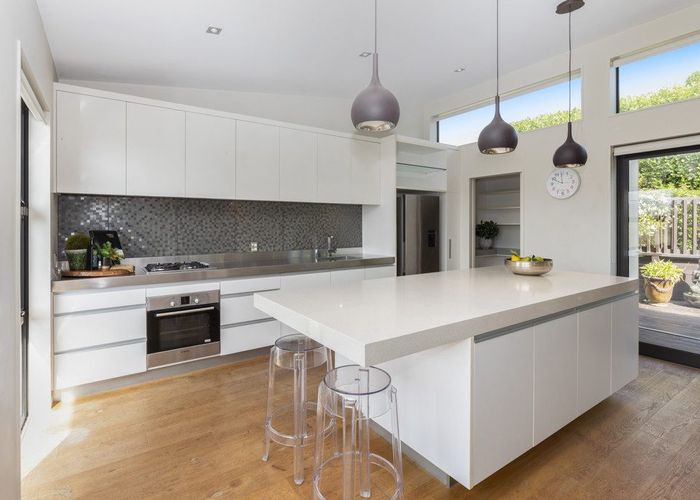  at 24 Peninsula View, Scarborough, Christchurch City, Canterbury