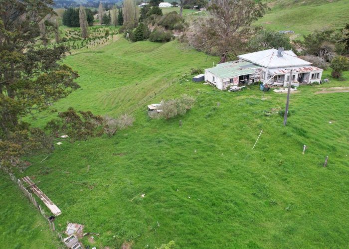  at 1896 Omana Road, Tangiteroria, Kaipara, Northland