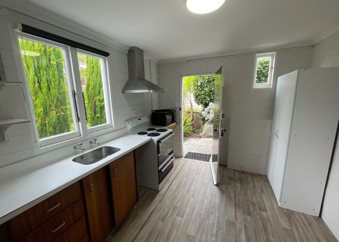  at 4a Simla Terrace, Hospital Hill, Napier, Hawke's Bay