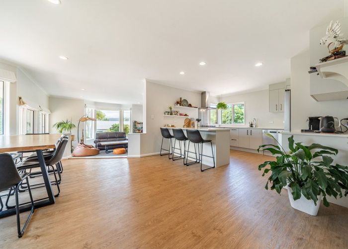  at 7 Carlow Grove, Birchville, Upper Hutt, Wellington