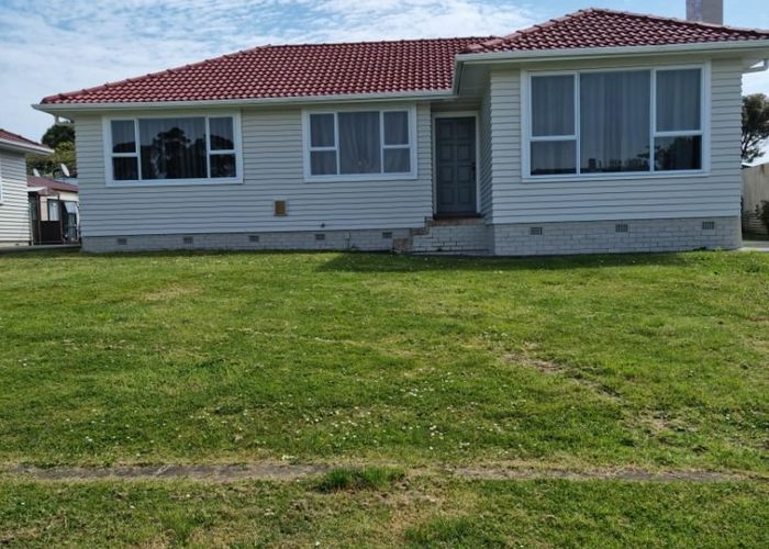  at 14 Mariner Street, Mangere, Auckland