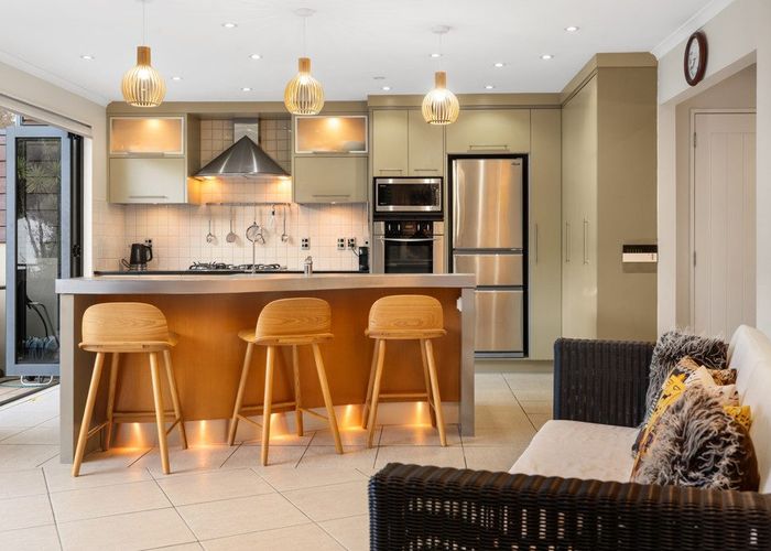  at 76C Glamorgan Drive, Torbay, North Shore City, Auckland