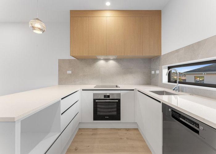  at 4 Toru Street, Te Atatu Peninsula, Waitakere City, Auckland
