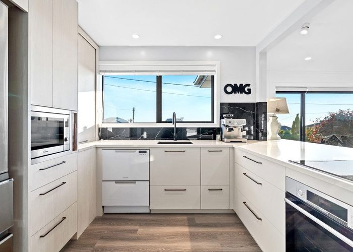  at 48 Gulf View Road, Murrays Bay, North Shore City, Auckland