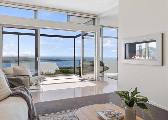  at 132 Glenstrae Road, Redcliffs, Christchurch