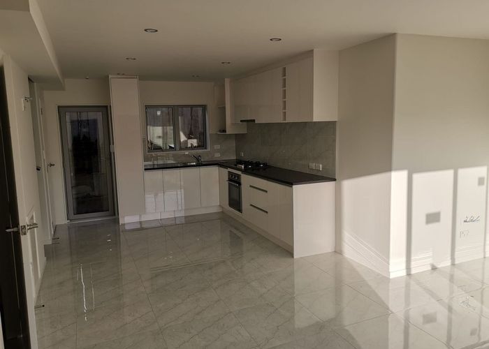  at 2 Boundary Road, New Windsor, Auckland