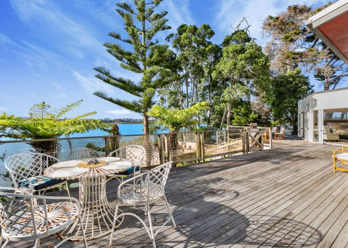  at 23 Ferry Parade, Herald Island, Auckland