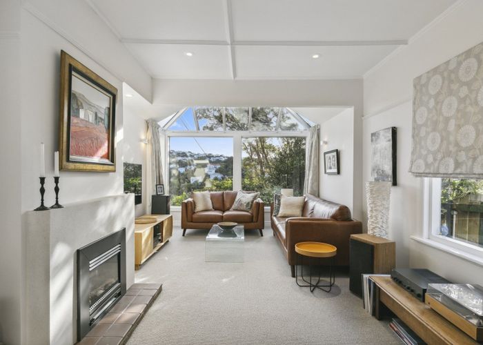  at 39 Fairview Crescent, Kelburn, Wellington