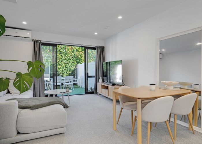  at 2/1 Jersey Avenue, Mount Albert, Auckland City, Auckland