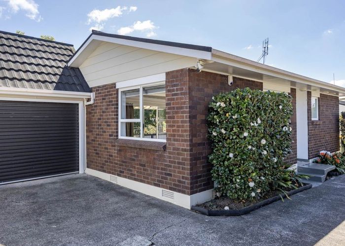  at 2/12 Parker Avenue, New Lynn, Auckland