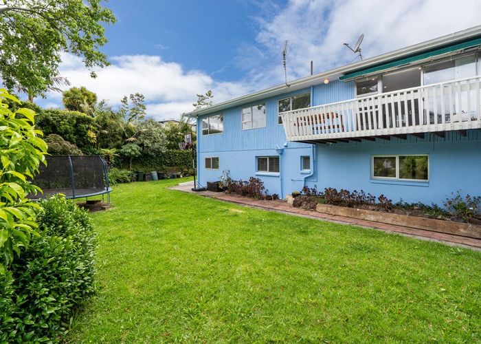  at 2 Grove Road, Narrow Neck, Auckland
