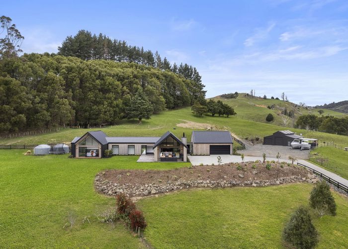  at 25 Bayer Road, Silverdale