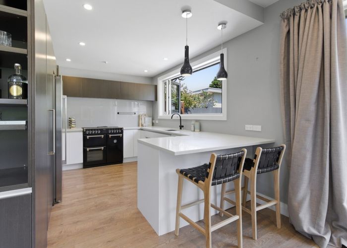  at 8 Whitfield Street, Sumner, Christchurch City, Canterbury