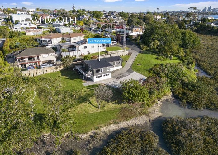  at 2 Francis Street, Takapuna, North Shore City, Auckland