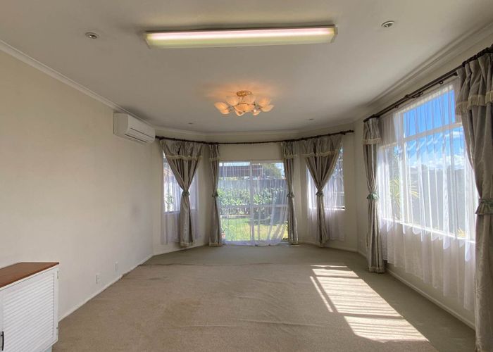  at 1/2 Carrs Place, Ellerslie, Auckland