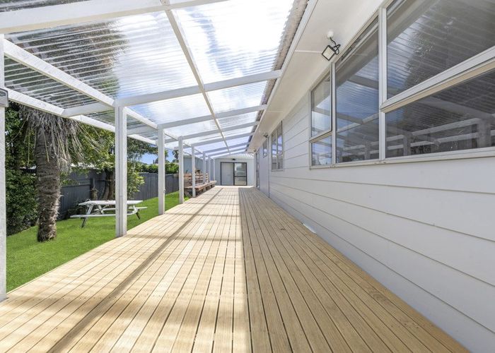  at 118 Rowandale Avenue, Manurewa, Auckland