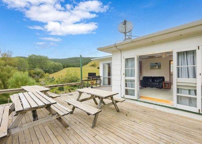  at 1396 State Highway 1, Kaiwaka, Kaipara, Northland