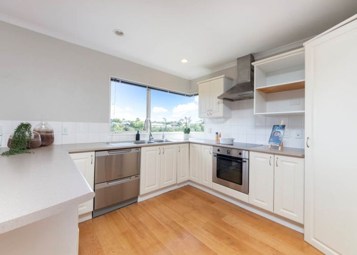  at 3A San Luis Place, Golflands, Auckland