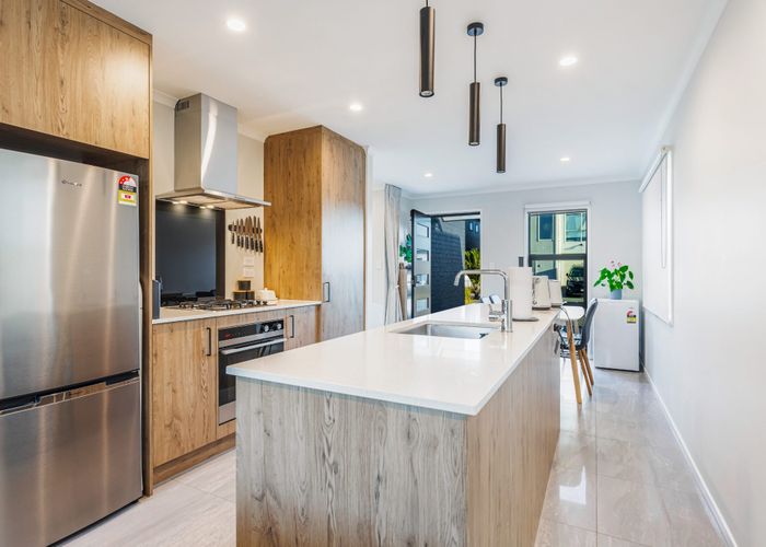  at 16 Houhora Street, Westgate, Waitakere City, Auckland