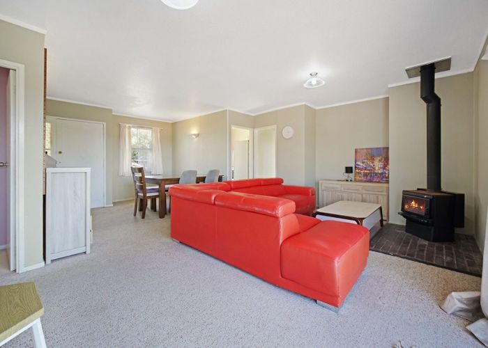  at 71 Seaview Road, Glenfield, Auckland