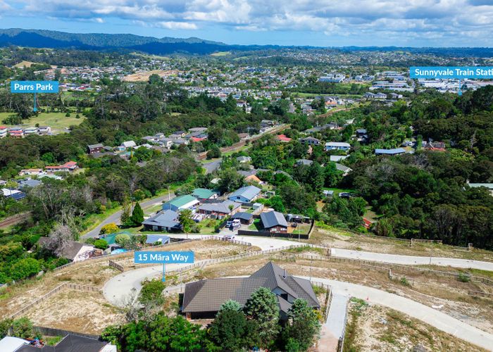  at 15 Mara Way, Sunnyvale, Waitakere City, Auckland