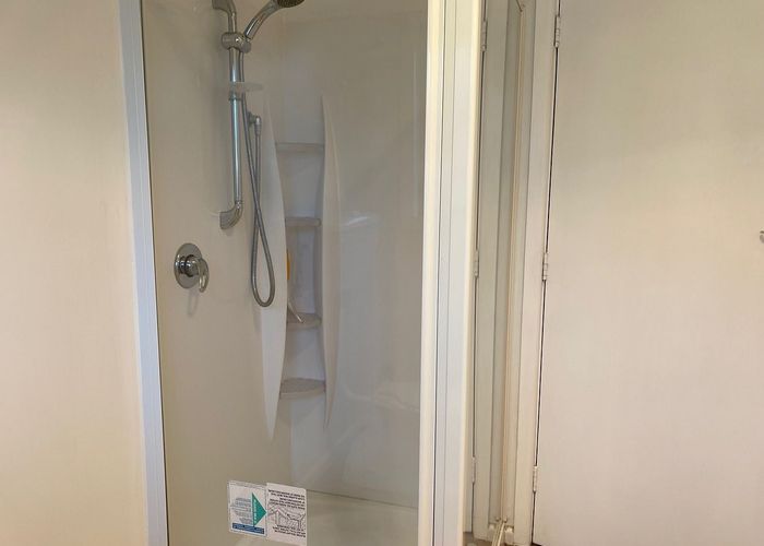  at 2/82 Grahams Road, Burnside, Christchurch City, Canterbury