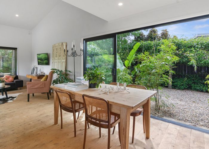  at 2 Laly Haddon Place, Matakana, Matakana