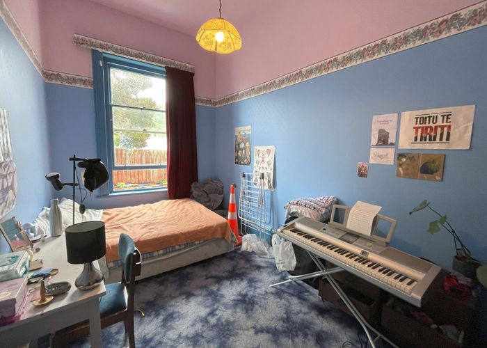  at 9 Sandringham Street, Saint Clair, Dunedin, Otago