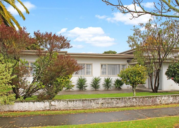  at 303 College Street, West End, Palmerston North, Manawatu / Whanganui