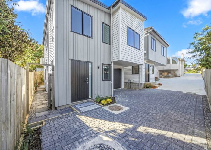  at 79B Girrahween Drive, Totara Vale, North Shore City, Auckland