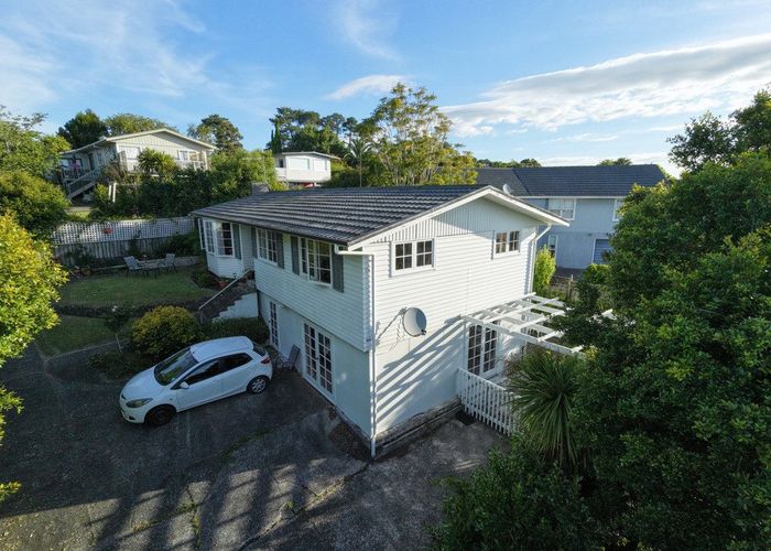  at 9 Springfield Street, Forrest Hill, North Shore City, Auckland