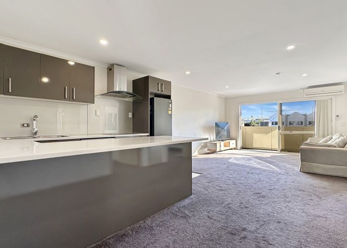  at 2D/47 Stanhope Road, Mount Wellington, Auckland City, Auckland