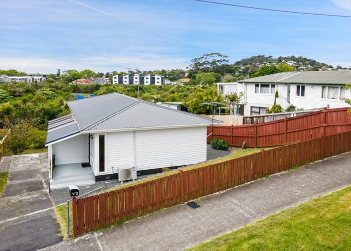  at 172 Methuen Road, New Windsor, Auckland