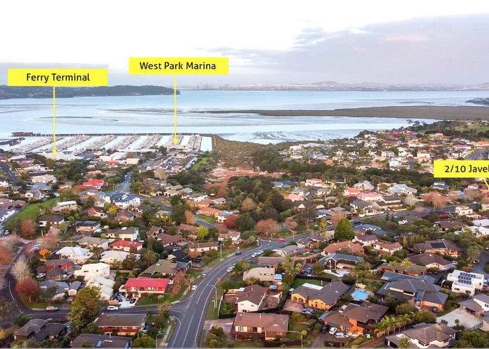  at 2/10 Javelin Place, West Harbour, Waitakere City, Auckland