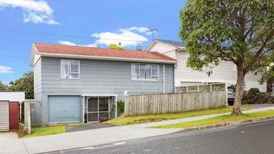  at 2/16 Craigbank Avenue, New Lynn, Auckland