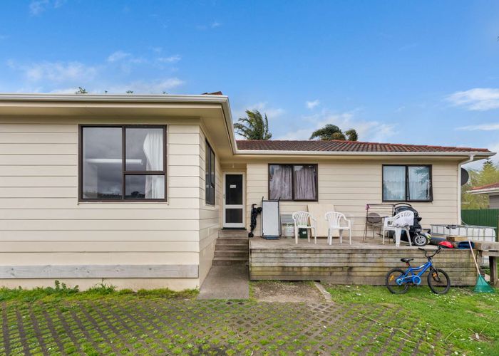  at 15 Edwin Freeman Place, Ranui, Auckland