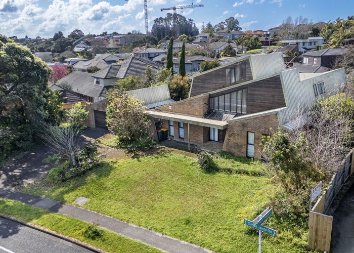  at 32 Sunderlands Road, Half Moon Bay, Manukau City, Auckland