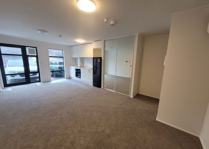  at 2/12 Nikau St, Eden Terrace, Auckland City, Auckland