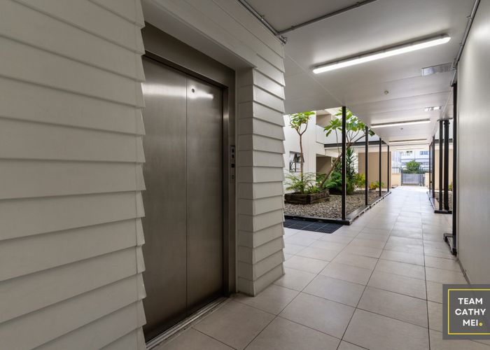  at 11/124 Stancombe Road, Flat Bush, Auckland