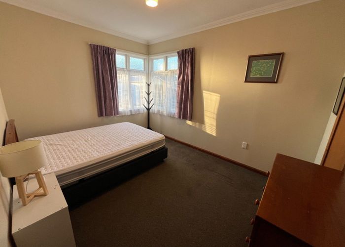  at 3 Terrace Street, Roslyn, Palmerston North, Manawatu / Whanganui