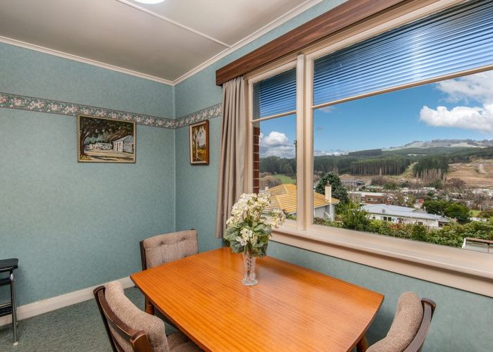  at 8 Scotland Terrace, Green Island, Dunedin