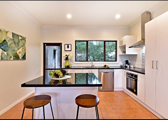  at 11 Tui Crescent, Manurewa, Manukau City, Auckland