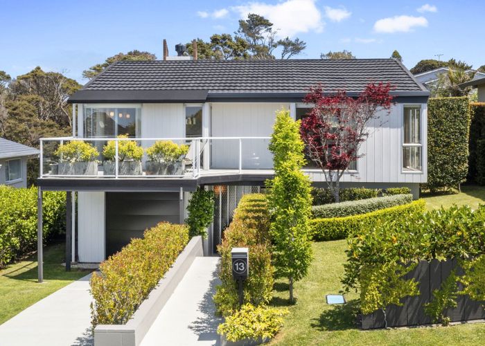  at 13 Holdaway Avenue, Northcote, Auckland