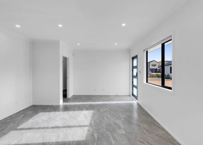  at 2/16 Tokerau Drive, Rototuna, Hamilton, Waikato