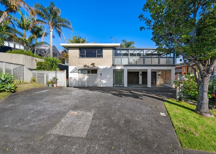  at 15 Pigeon Mountain Road, Half Moon Bay, Manukau City, Auckland