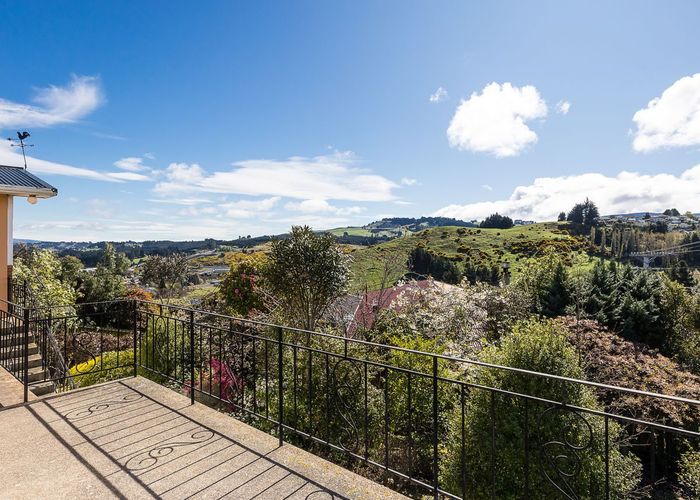  at 40 Bell Crescent, Concord, Dunedin