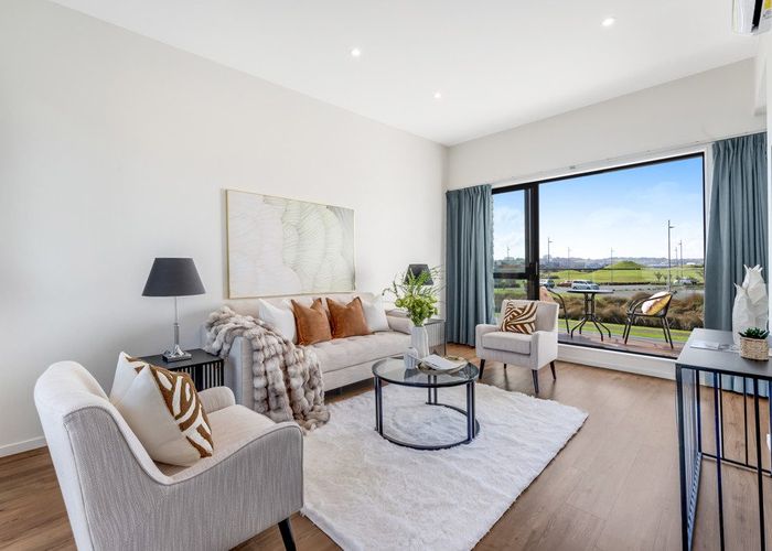  at 4 Te Whitinga Lane, Flat Bush, Manukau City, Auckland