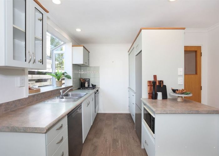  at 12 Winston Ave, Hokowhitu, Palmerston North, Manawatu / Whanganui