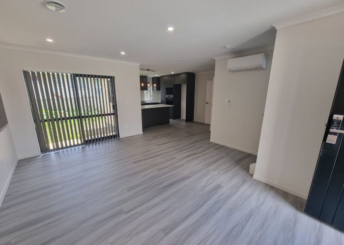  at 2/34 Tawa Crescent, Manurewa, Manukau City, Auckland