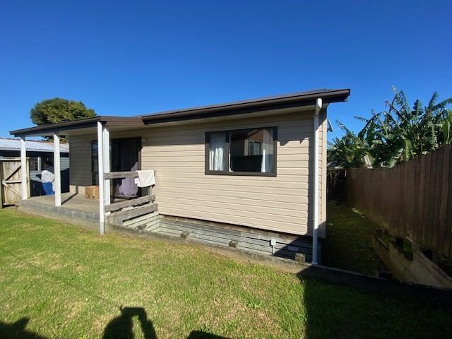  at 21A Benton Place, Manurewa East, Manukau City, Auckland